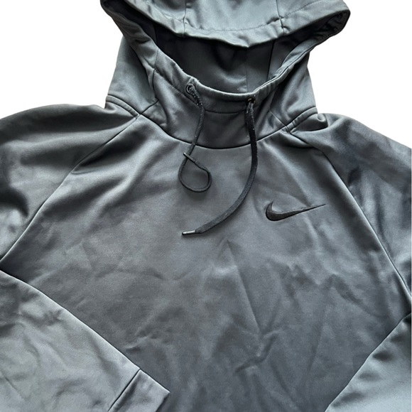 Men's Nike Therma Hoodie in deep jungle Sz L - Picture 4 of 10